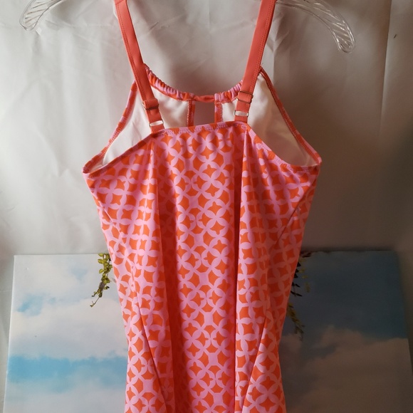 Top - Picture 2 of 4